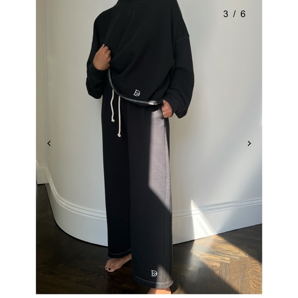 EKD collections set top are size XS pants are M this is a set runs loose - Picture 9 of 9